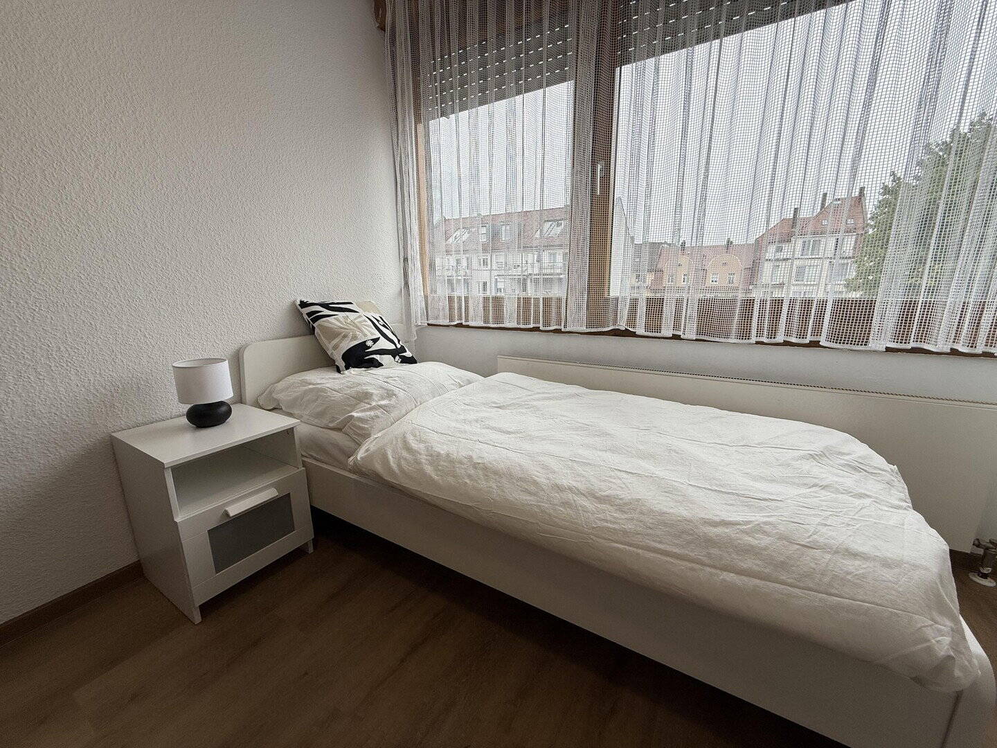 Studio, Zentral und Vollmöbliert (ALL-Inklusive), 91054 Erlangen (Burgberg Erlangen-Nord Erlangen-Ost Innenstadt Sieglitzhof)