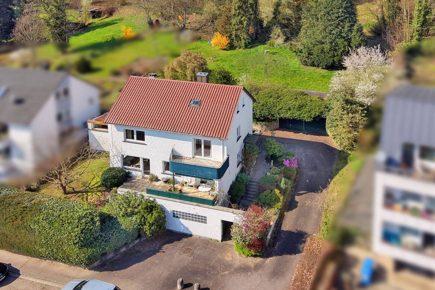 image-72369404