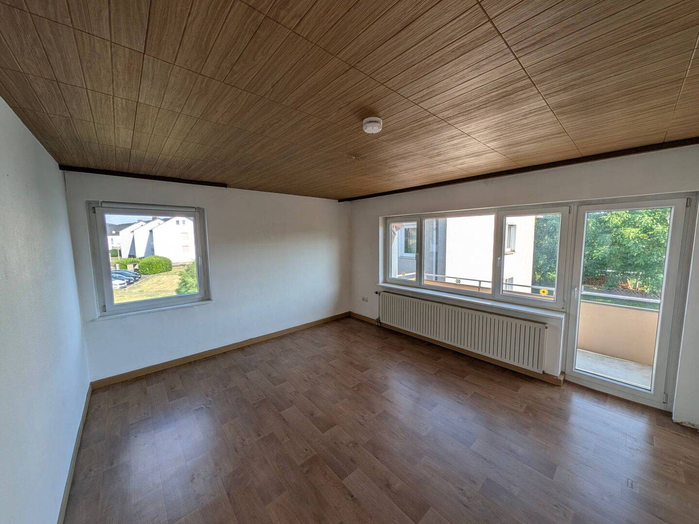 Gut-geschnittene 3-Zimmer-Wohnung mit Balkon, 63820 Elsenfeld