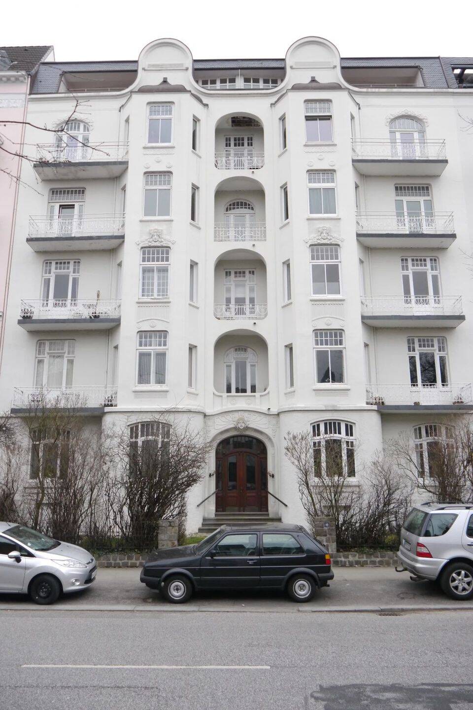 7-Zimmer-Altbau in Winterhude: Nur als Wohnbüro bzw. -praxis bzw. -atelier. Wohgemeinschaft möglich., 22301 Hamburg (Hamburg-Nord Winterhude)