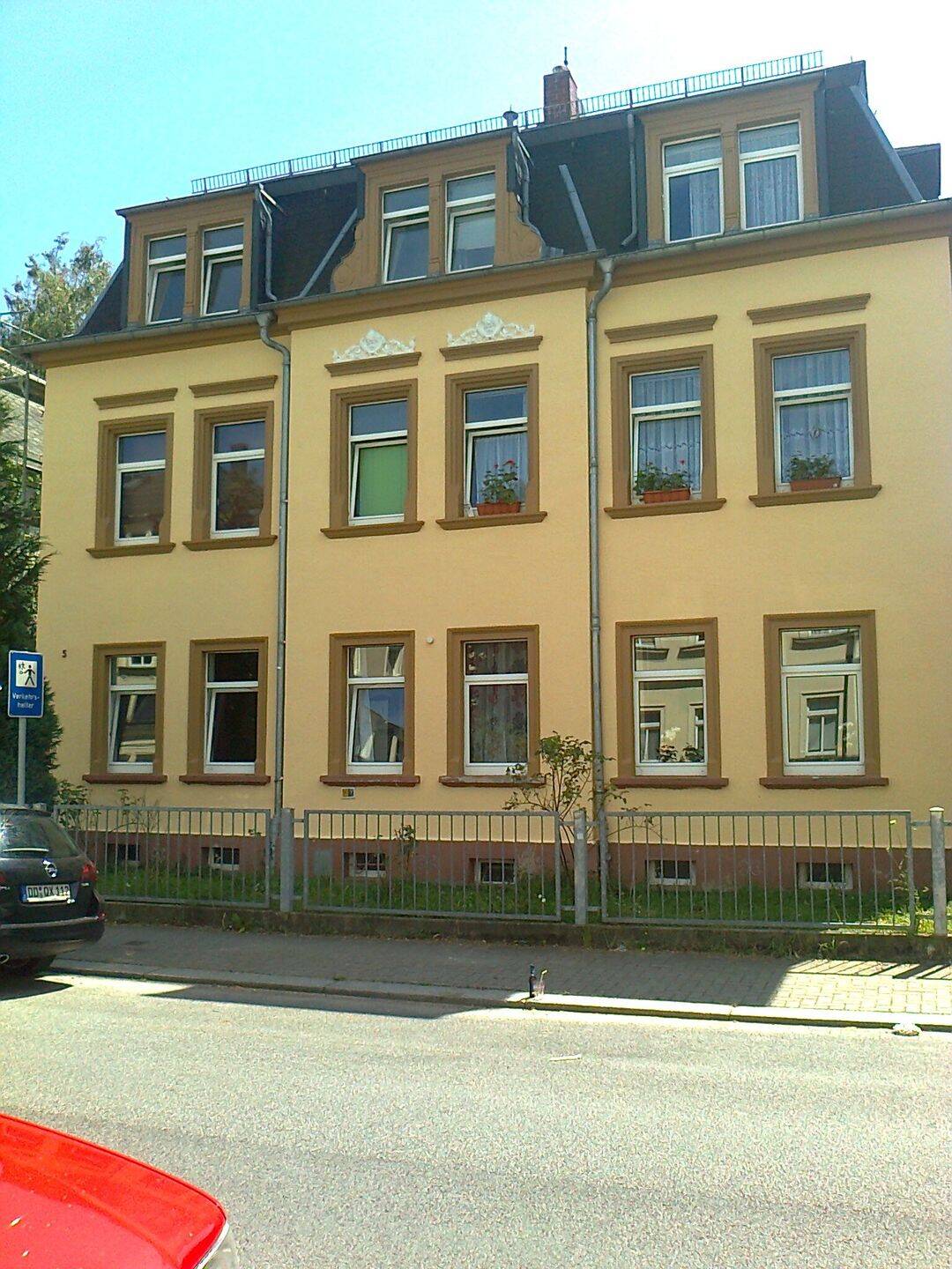 image-72345611
