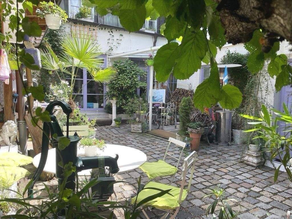 Exklusives Gartenhaus in kleiner Denkmaloase direkt am Hof, 81543 München (Au-Haidhausen Untergiesing-Harlaching)