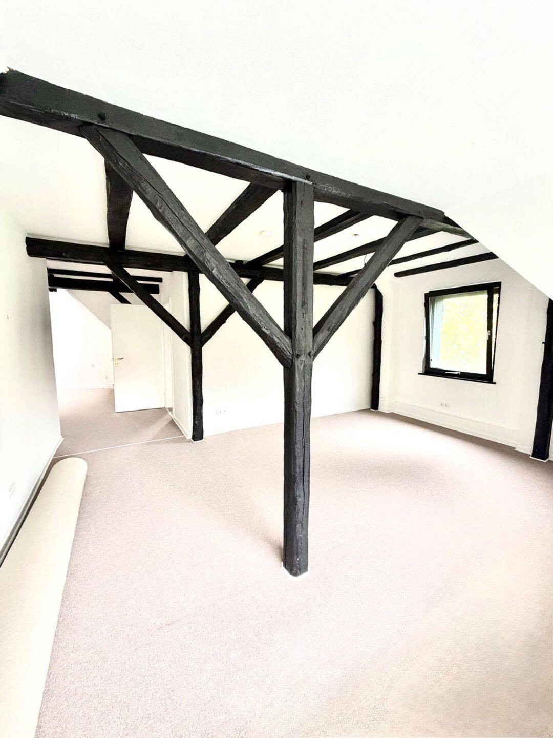 Sylter Flair – Charmante 2-Zimmer-Dachgeschosswohnung im Reetdachhaus, 21357 Barum