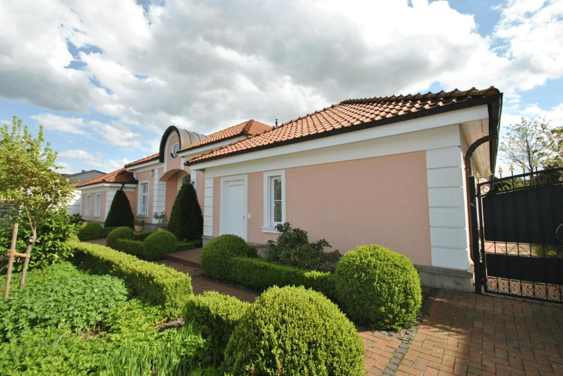 Großzügige Villa mit Einlieger-Appartement: elegant, großzügig, barrierefrei… einzugsbereit, 31848 Bad Münder am Deister