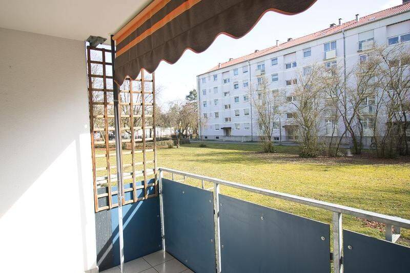 Renovierte schöne 3-Zimmerwohnung mit Balkon und Stellplatz am Bergl in Schweinfurt, 97424 Schweinfurt