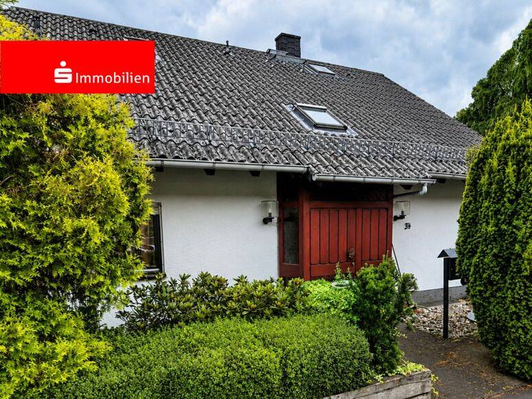 “Außergewöhnliches Einfamilienhaus mit Einliegerwohnung in idyllischer Hanglage”, 35282 Rauschenberg