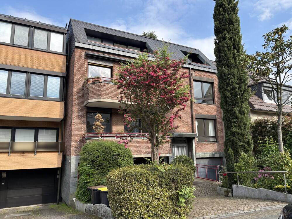 Großzügige 4 Zimmer Wohnung mit Kamin in Junkersdorf zu verkaufen!, 50858 Köln (Lindenthal Junkersdorf Weiden)