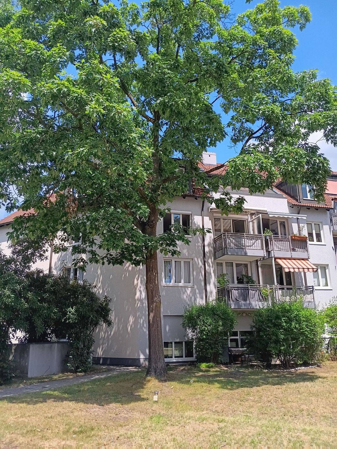 Sonnige ruhige teilmöblierte Wohnung für 2er WG, 95447 Bayreuth (Altstadt Birken Glocke Meyernberg Saas)