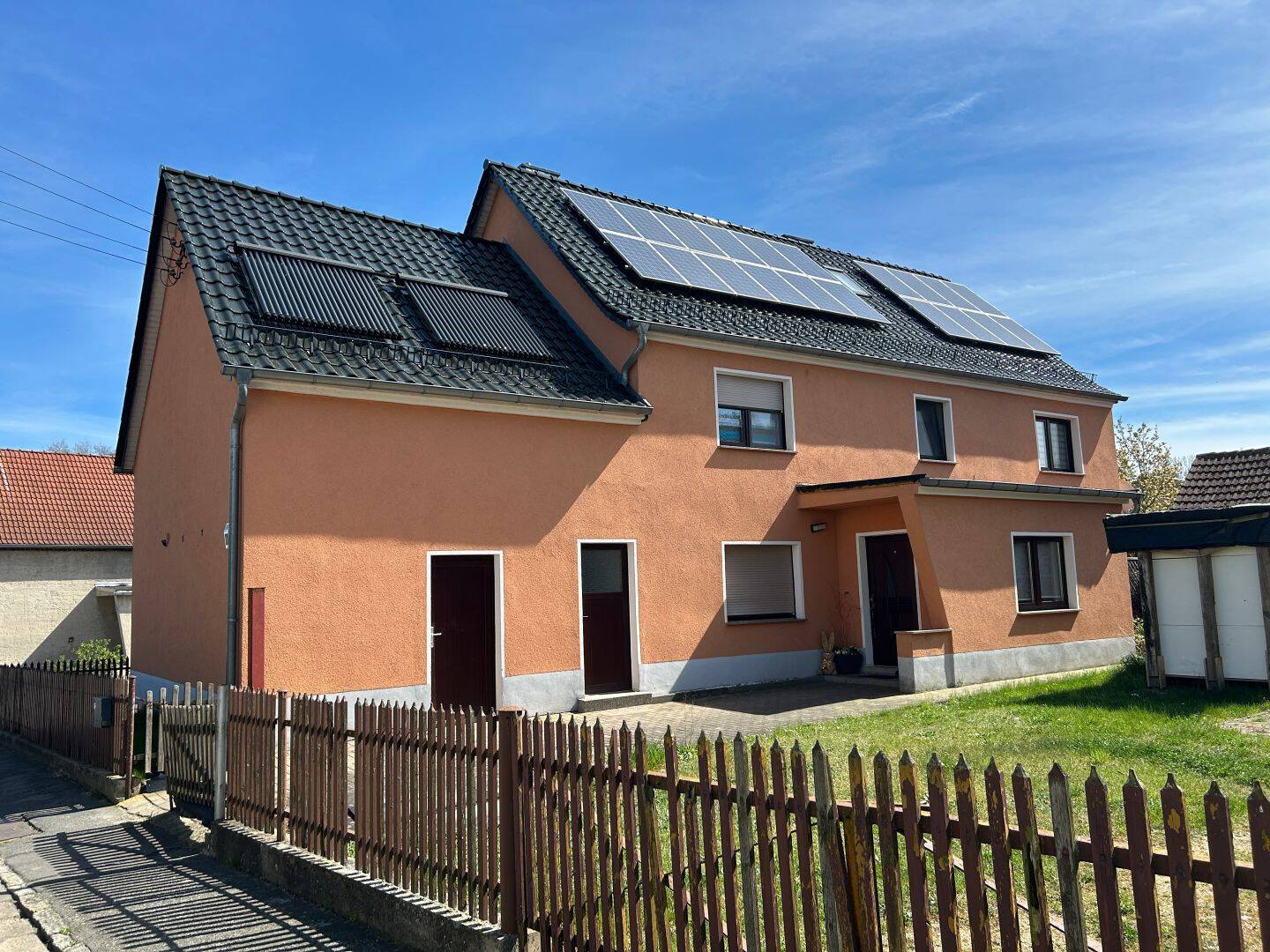 Preiskracher in Schönfeld! EFH mit 7 Zimmern, Solar, Photovoltaik und Glasfaser, 1561 Schönfeld