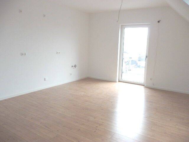 **ERSTBEZUG – Innovativ und modern – 3-Zi-DG-Whg mit Balkon**, 93055 Regensburg (Brandlberg-Keilberg Burgweinting-Harting Innenstadt Ostenviertel Schwabelweis)