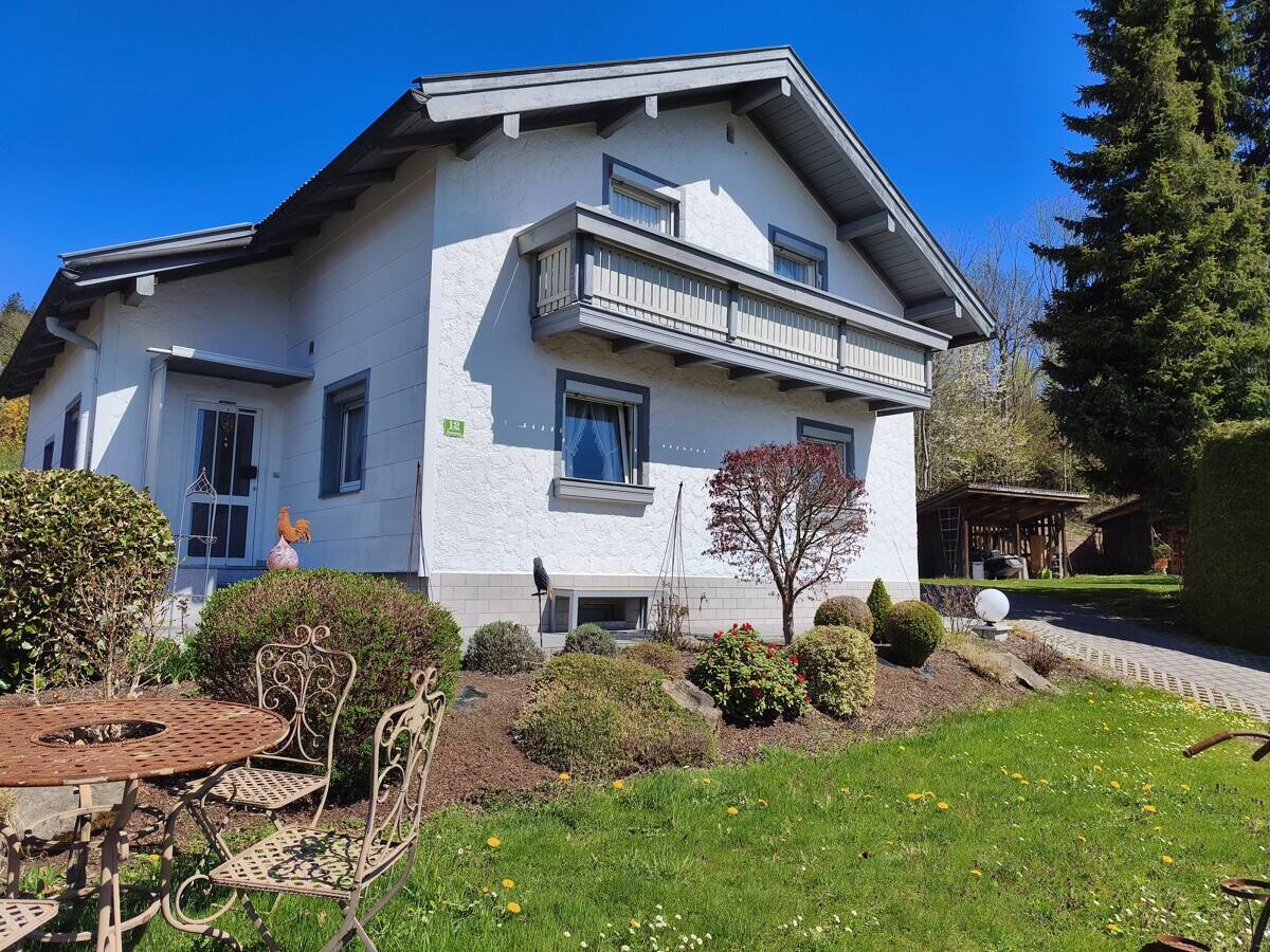 Ferienregion Bayerischer Wald: EFH in ruhiger, zentraler Aussichtslage mit ca. 1.400 m2 Grundstück, 94249 Bodenmais