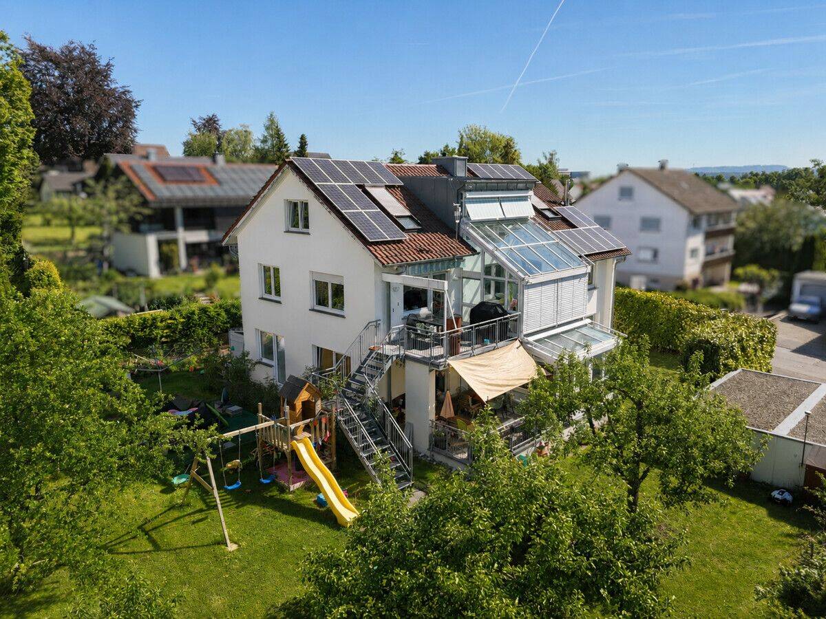 Wohnhaus in bevorzugter Lage nahe Schulzentrum, 78628 Rottweil