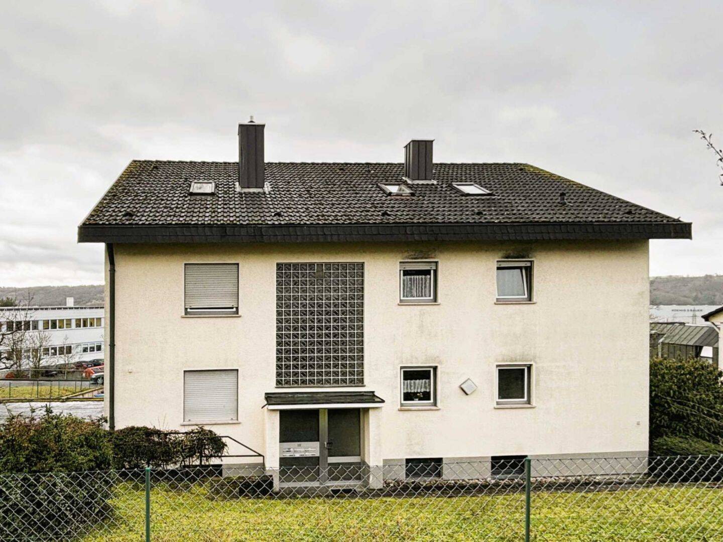 Würzburg: Mehrfamilienhaus mit Potential, 97080 Würzburg (Altstadt Dürrbachau Grombühl Oberdürrbach Unterdürrbach)