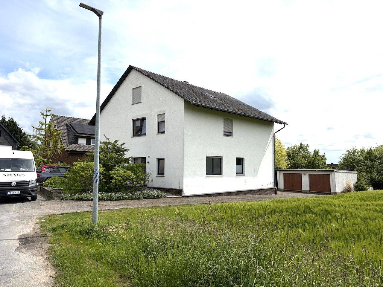 Schicke noch junge Etagenwohnung mit Balkon und Blick ins Grüne !!, 32257 Bünde