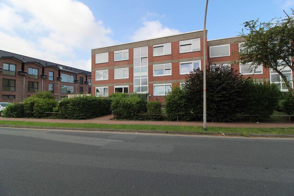 Individuelle Eigentumswohnung mit 3 Zimmern in gutem Zustand inkl Einbauküche, Gartenanteil & Garage, 27612 Loxstedt