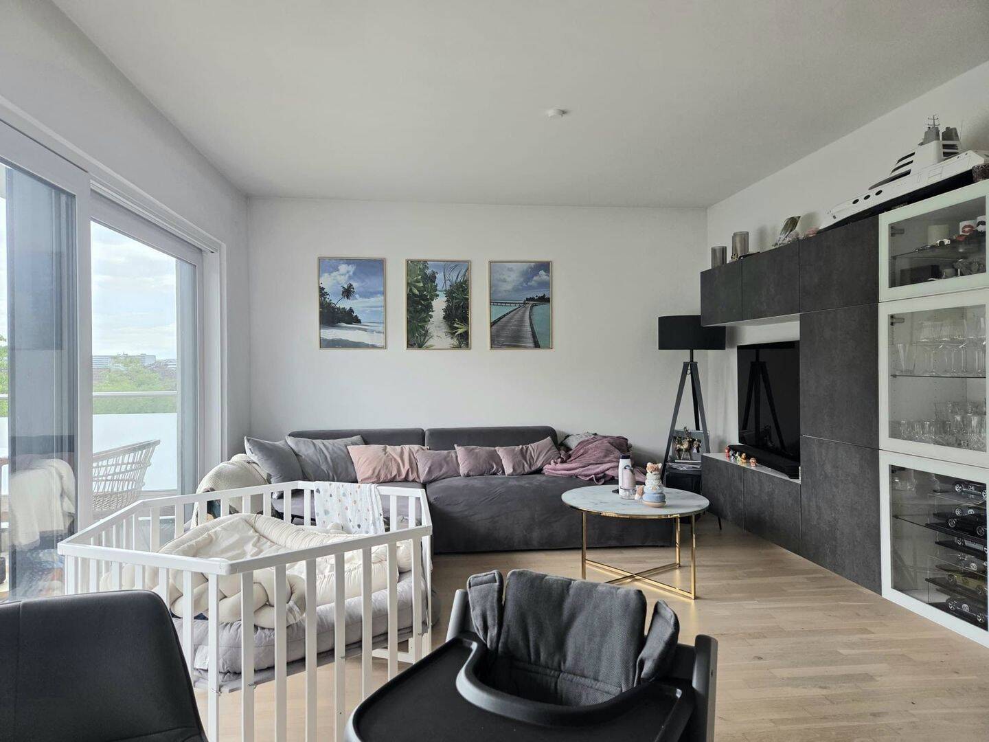 Helle 3,5-Zimmer-Wohnung mit Balkon und EBK, 71063 Sindelfingen