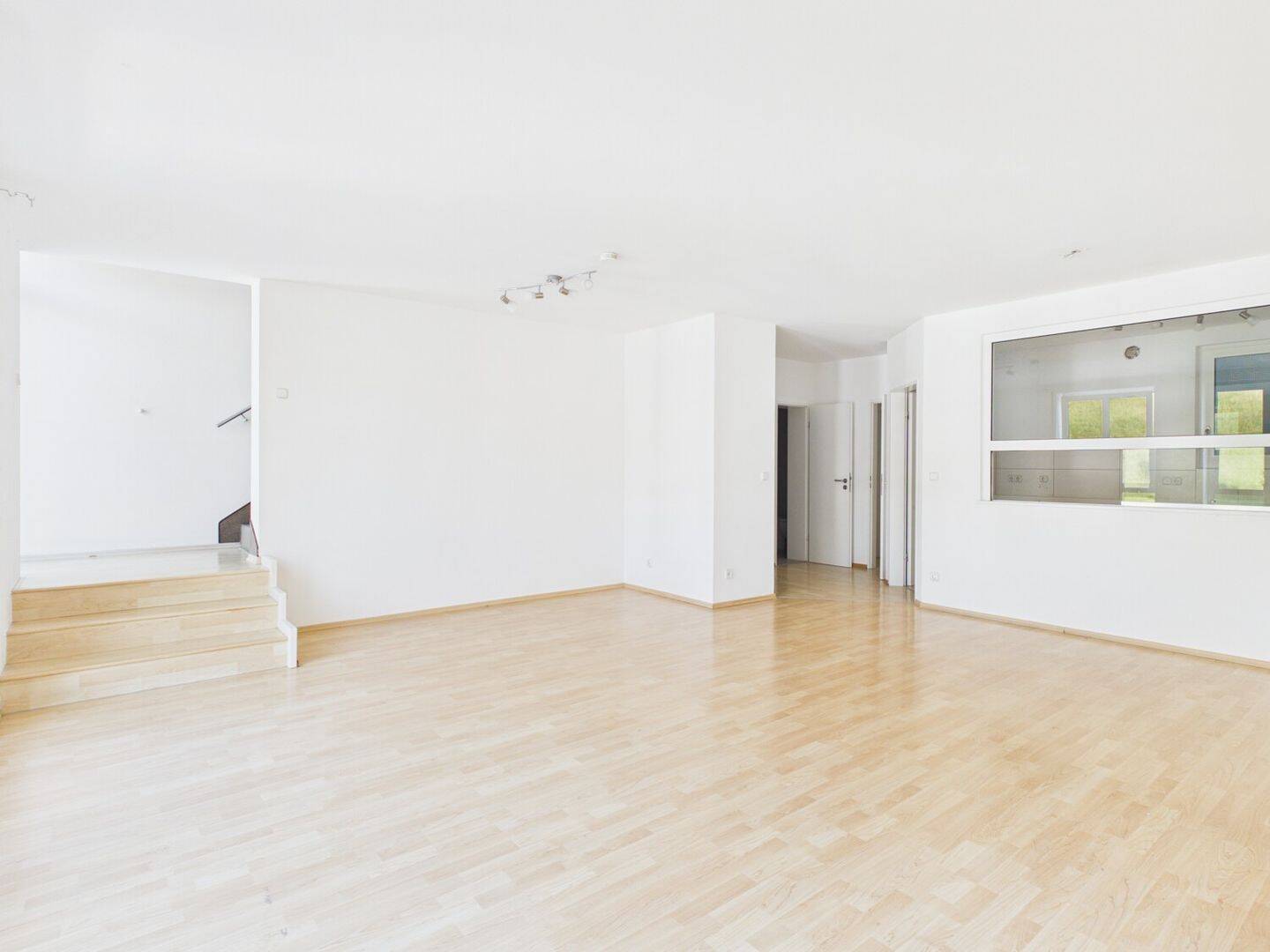 Viel Platz für die ganze Familie – außergewöhnliche Doppelhaushälfte zur Miete, 84028 Landshut (Altstadt Peter und Paul)