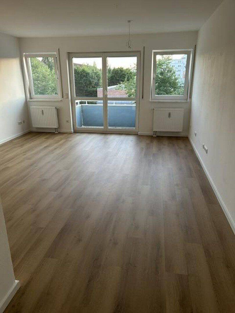 Renoviertes 1 Zimmer Appartement mit Balkon+Stellplatz in Weiden Zentrum, 92637 Weiden i.d. OPf. (Weiden)