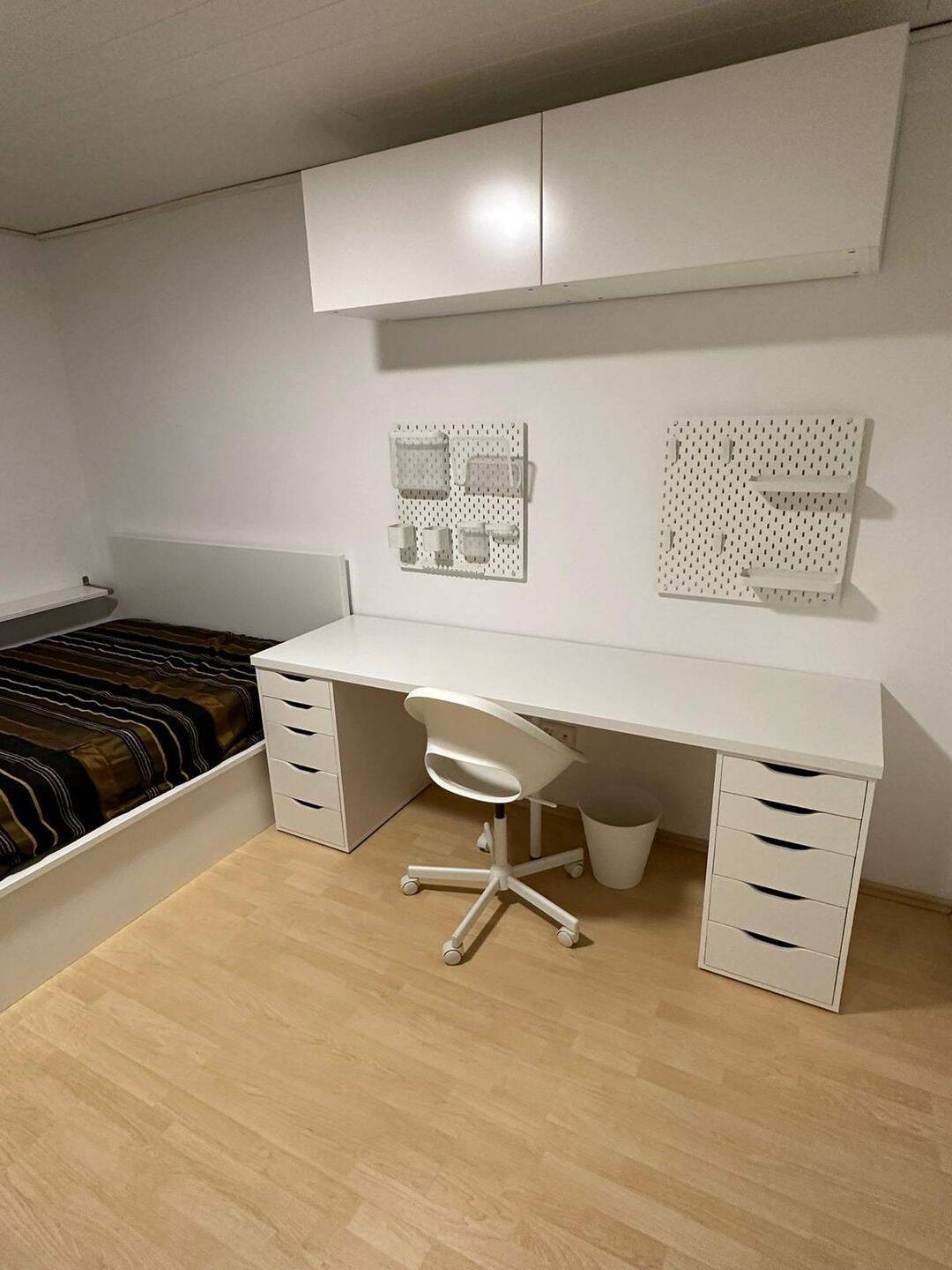 Sch147*sehr hochwertig möblierte(s) Wohnung (Zimmer) mitten im Zentrum von Stuttgart, 70184 Stuttgart (Frauenkopf Mitte Ost Süd)