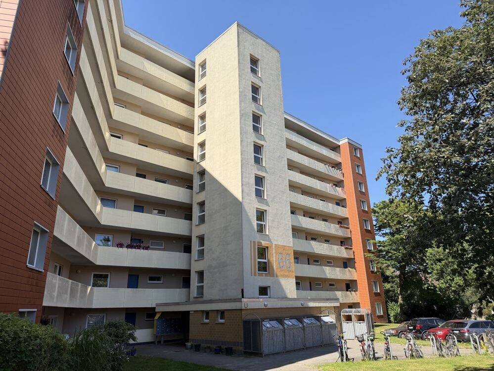Vermietete Eigentumswohnung mit Balkon & Aufzug in Kiel-Südfriedhof, 24114 Kiel (Südfriedhof)