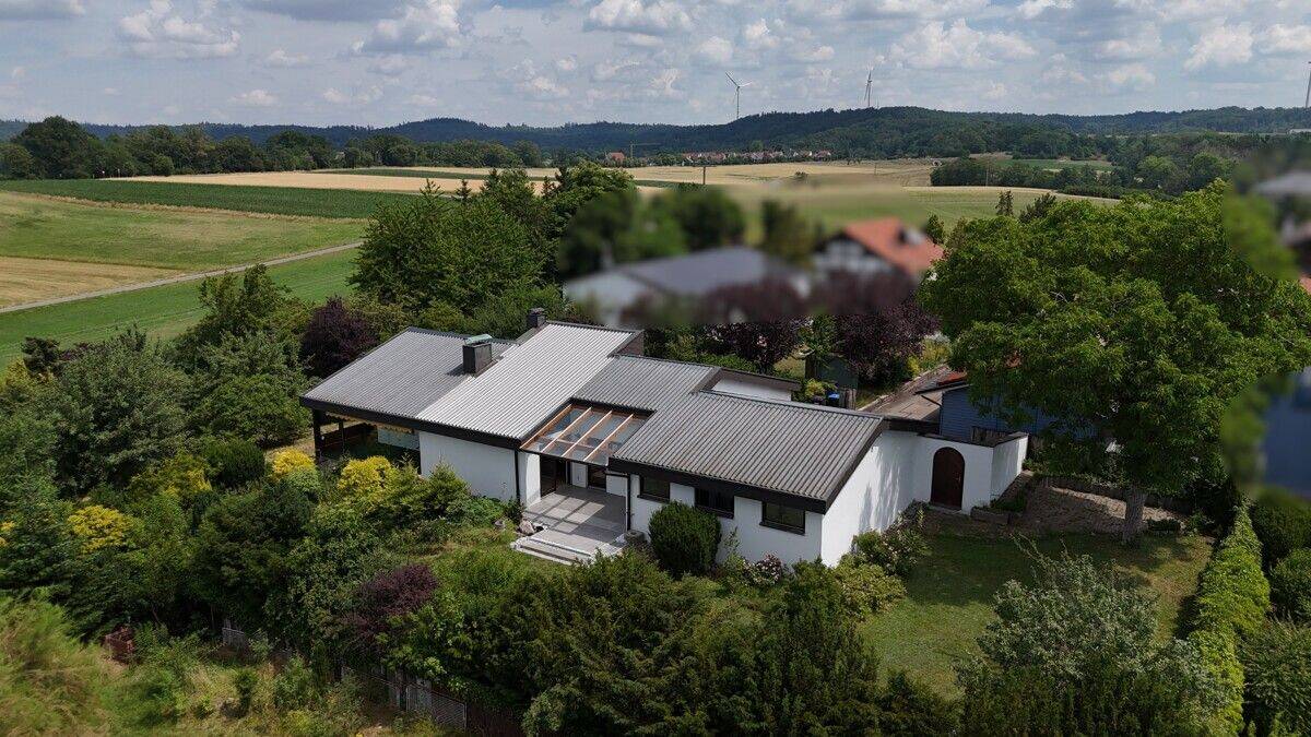 Architekten-Juwel mit Fernblick: Großzügiges Wohnen & Wellness auf 1.782 m² Traumgrundstück, 74564 Crailsheim