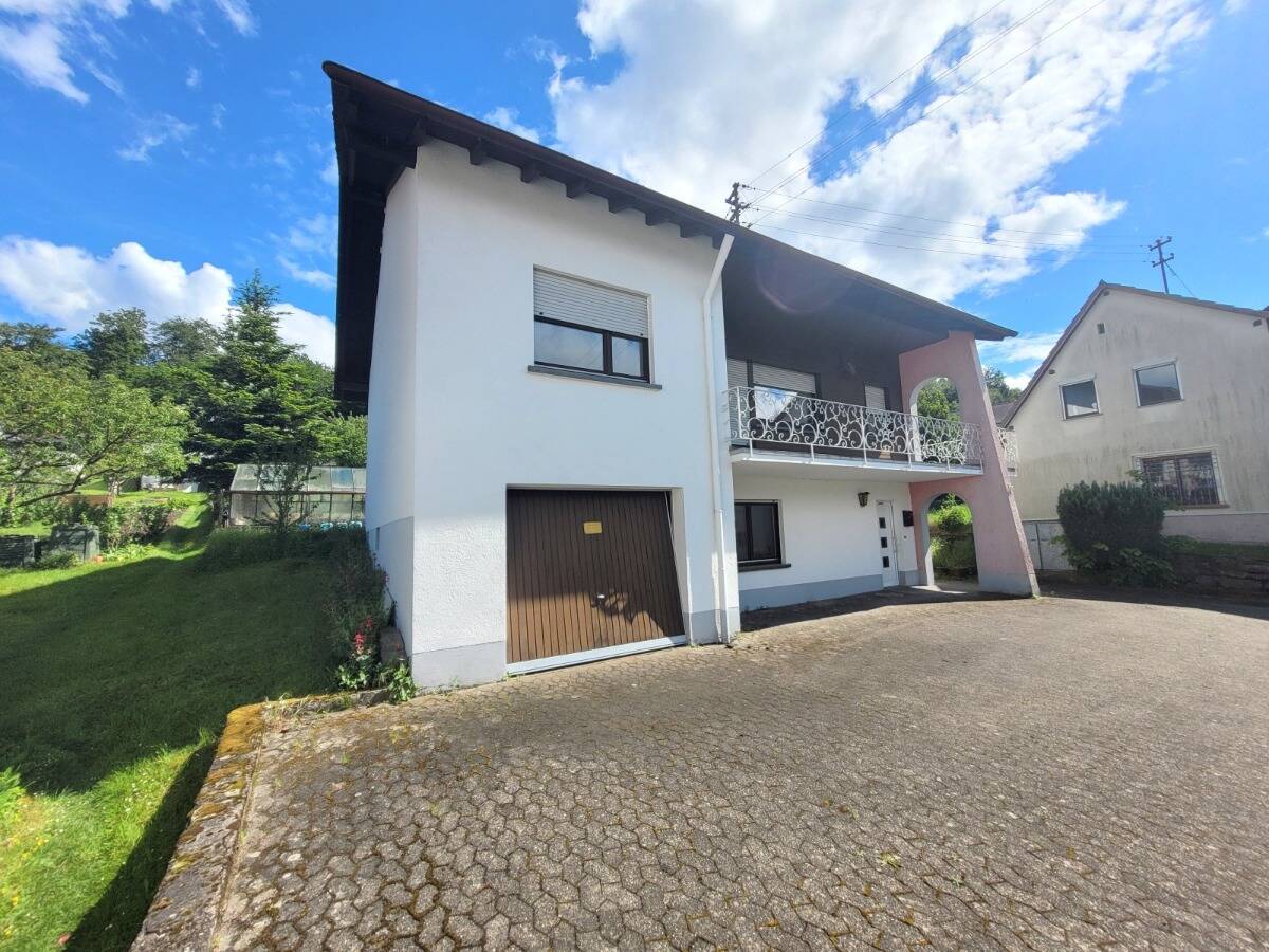 *NEU* Zweifamilienhaus mit Einliegerwohnung samt Bauplatz in Balg, 76532 Baden-Baden
