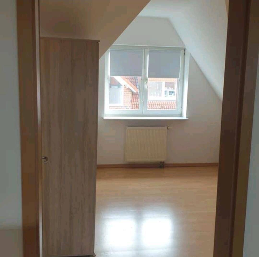 2-Zimmer-DG-Wohnung (teilmöbliert) in Hamm Norden, 59065 Hamm (Hamm-Mitte Hamm-Norden)