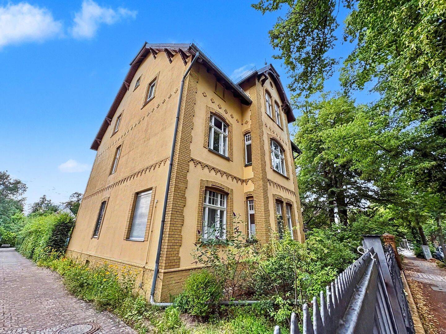 Repräsentative 5-Zimmer-Altbau-Eigentumswohnung mit Balkon in Berlin-Reinickendorf, 13469 Berlin (Reinickendorf)