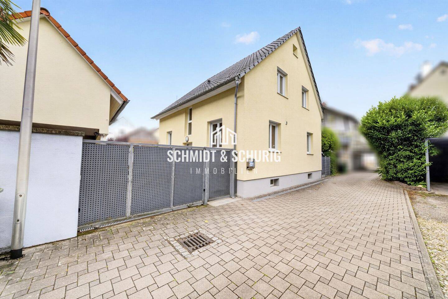 Kleine ruhige Familien-Oase mit Nebengebäude, Garten und Innenhof, 76646 Bruchsal