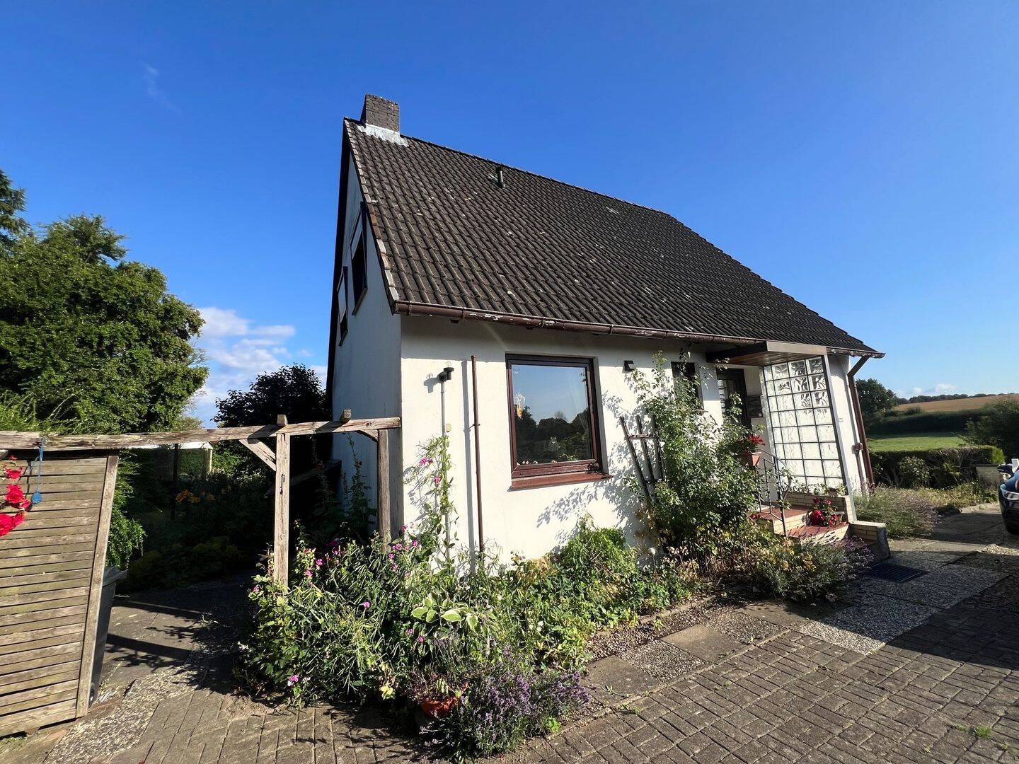 Einfamilienhaus mit großem Nebengebäude, 23715 Bosau