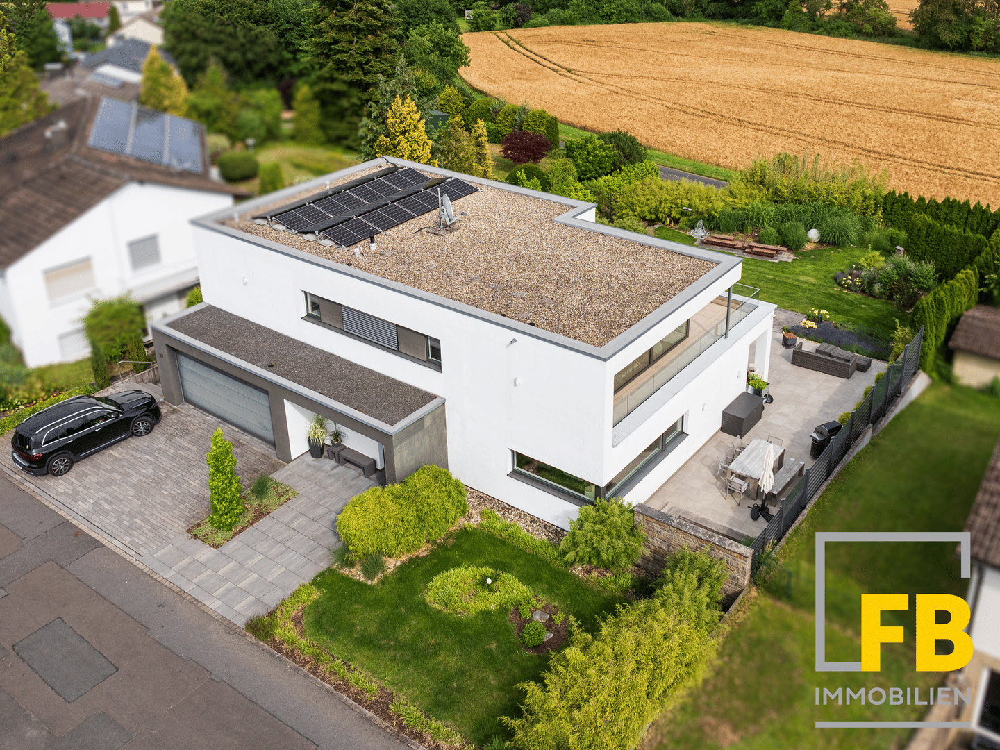 Moderne Architektenvilla mit Einliegerwohnung, Sauna, Wellnessbereich & Weitblick ins Fuldaer Umland, 36041 Fulda