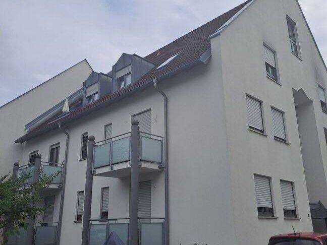 Gepflegte, ruhige, helle 1-Zi-Whg in kleiner Wohnanlage Nürnberg-Nord / Einbauküche, großes Bad, Balkon und KFZ-Stellplatz, 90411 Nürnberg