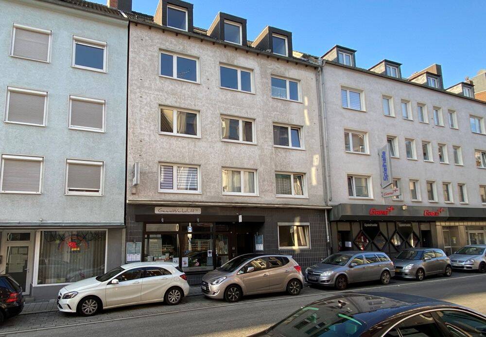Mehr Schalke geht nicht! Frisch renovierte 2-Zimmer-Wohnung ab sofort in Schalke, ca. 58 m², 45881 Gelsenkirchen (Schalke Schalke-Nord)