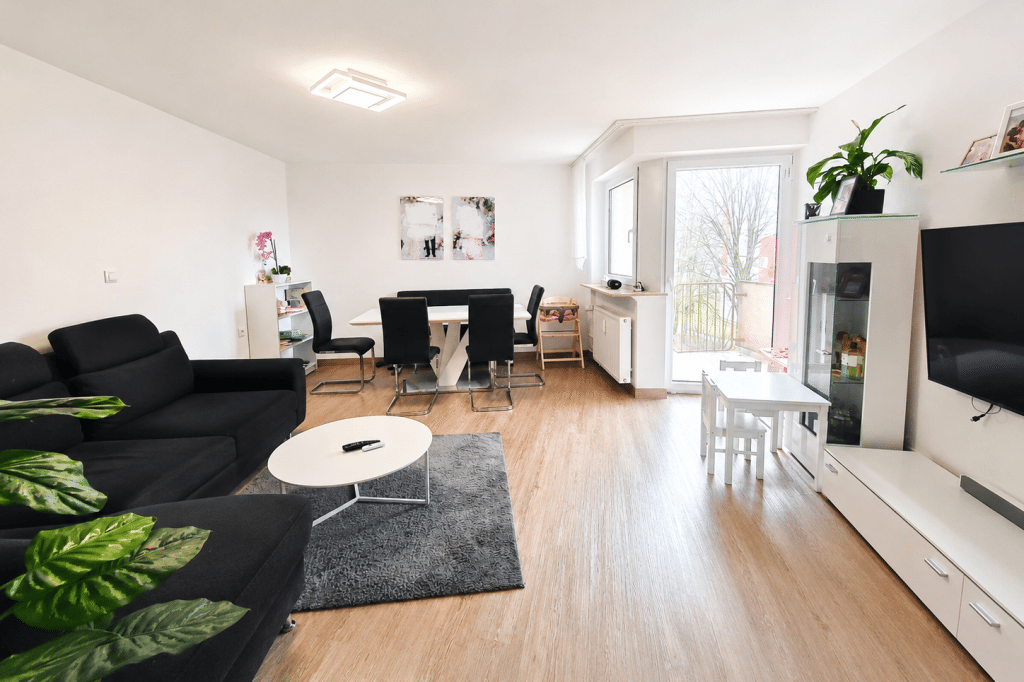 Modernisierte 4-Zimmer-Wohnung mit zwei Balkonen in Heidenheim, 89518 Heidenheim an der Brenz