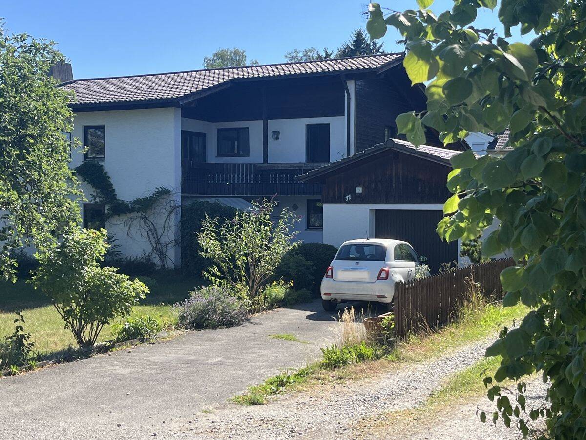 Das etwas andere Haus….. Gartenliebhaber aufgepasst – Traumgrundstück mit 1.000 m², 82234 Weßling