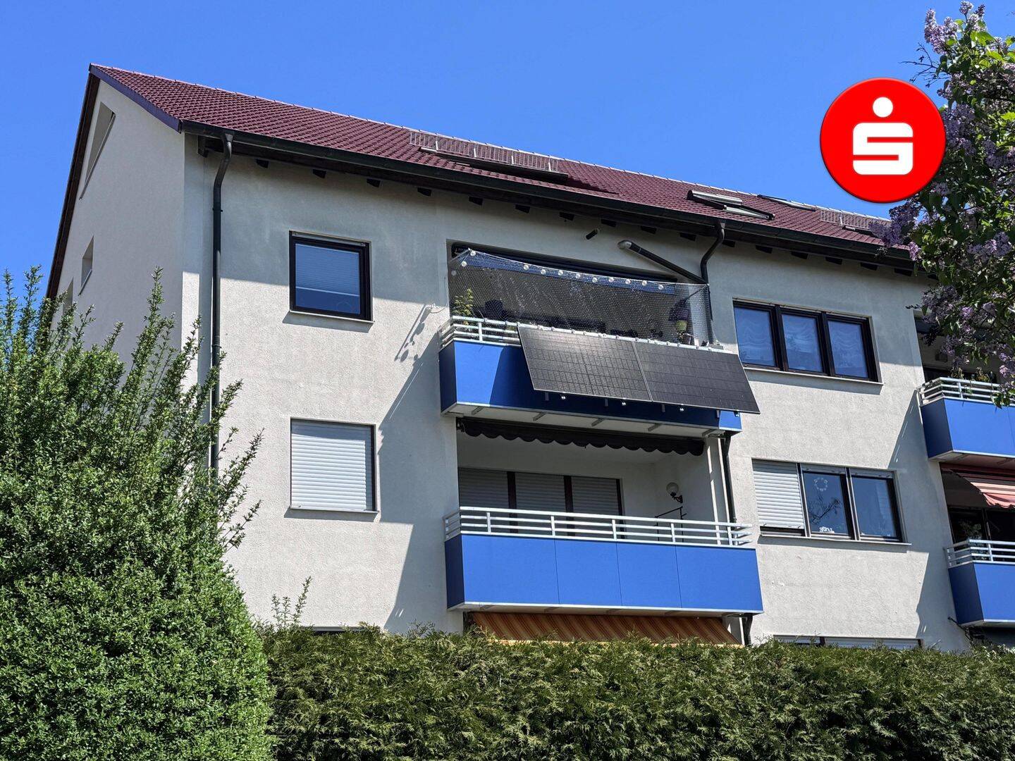 Modernisierte 3-Zimmer-Wohnung mit Westbalkon und 2 Tiefgaragenstellplätzen, 90765 Fürth