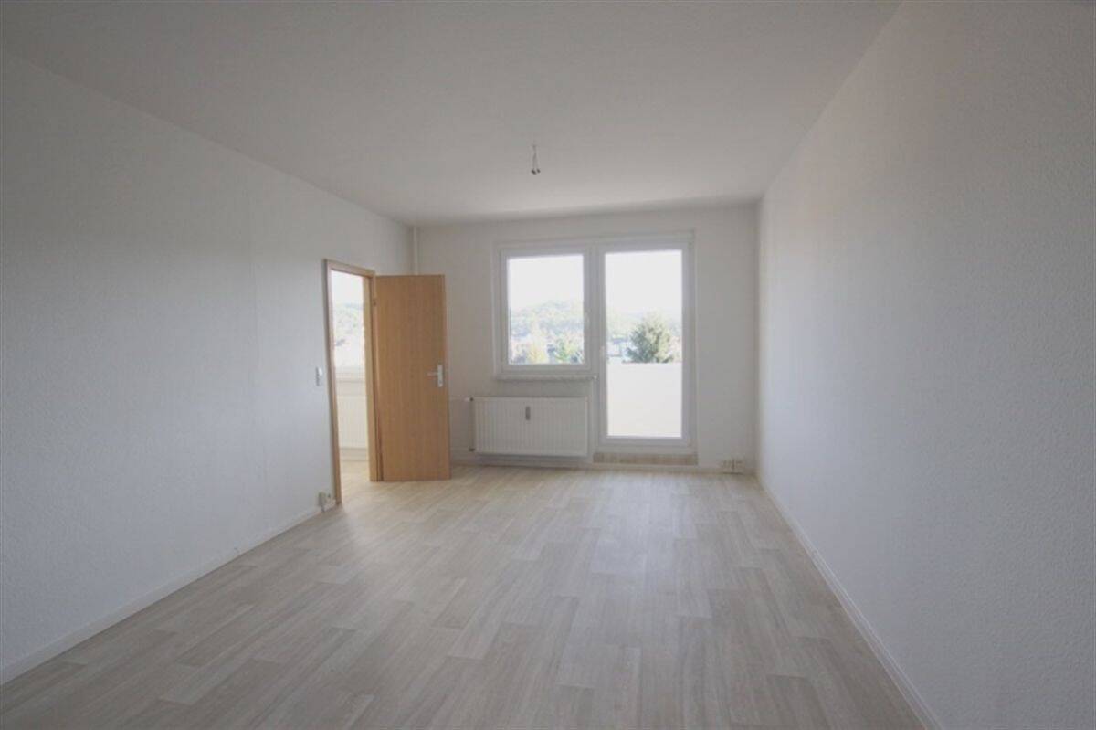 Schöne Singlewohnung mit Balkon und Aufzug, 7552 Gera (Bieblach-Ost Langenberg Roschütz Stublach)