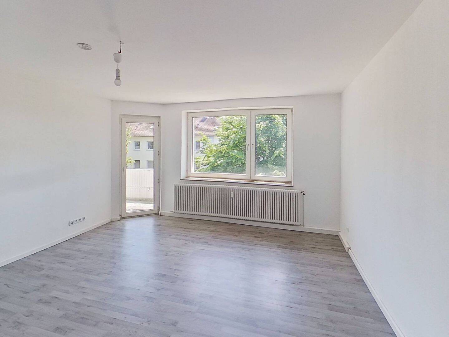 Sanierte 3-Zimmer-Wohnung mit Balkon in zentraler Lage, 32423 Minden