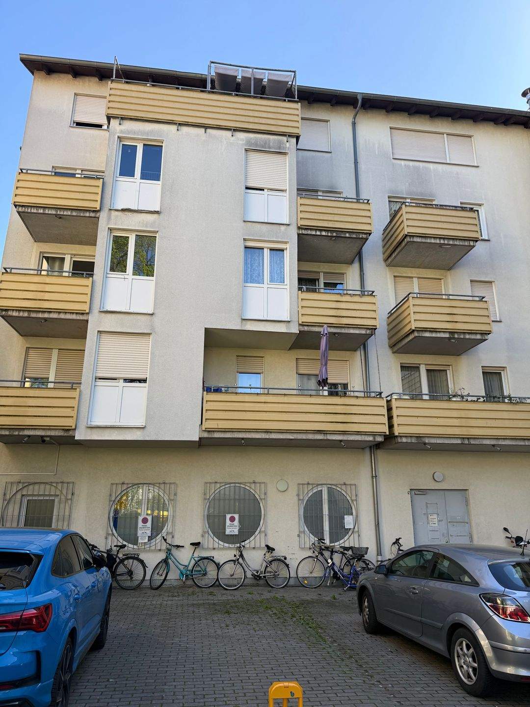 Erstbezug nach Renovierung! Großzügige 1 Zimmer Wohnung zu verkaufen, Erstbezug nach Renovierung, 90765 Fürth