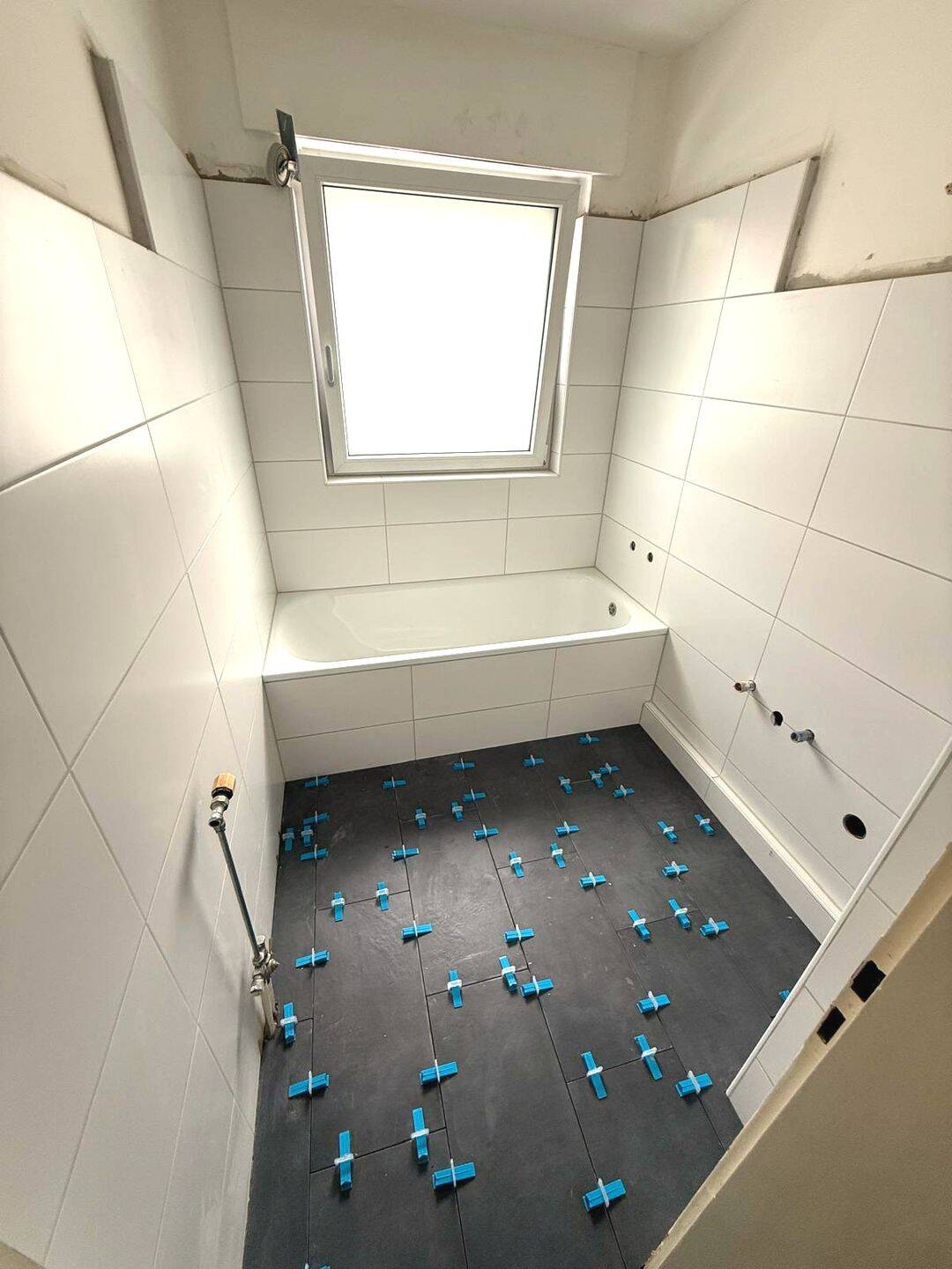 Energieeffiziente & moderne 4-Zimmerwohnung mit Balkon und neuem Bad – ERSTBEZUG NACH KOMPLETTSANIERUNG, 92526 Oberviechtach