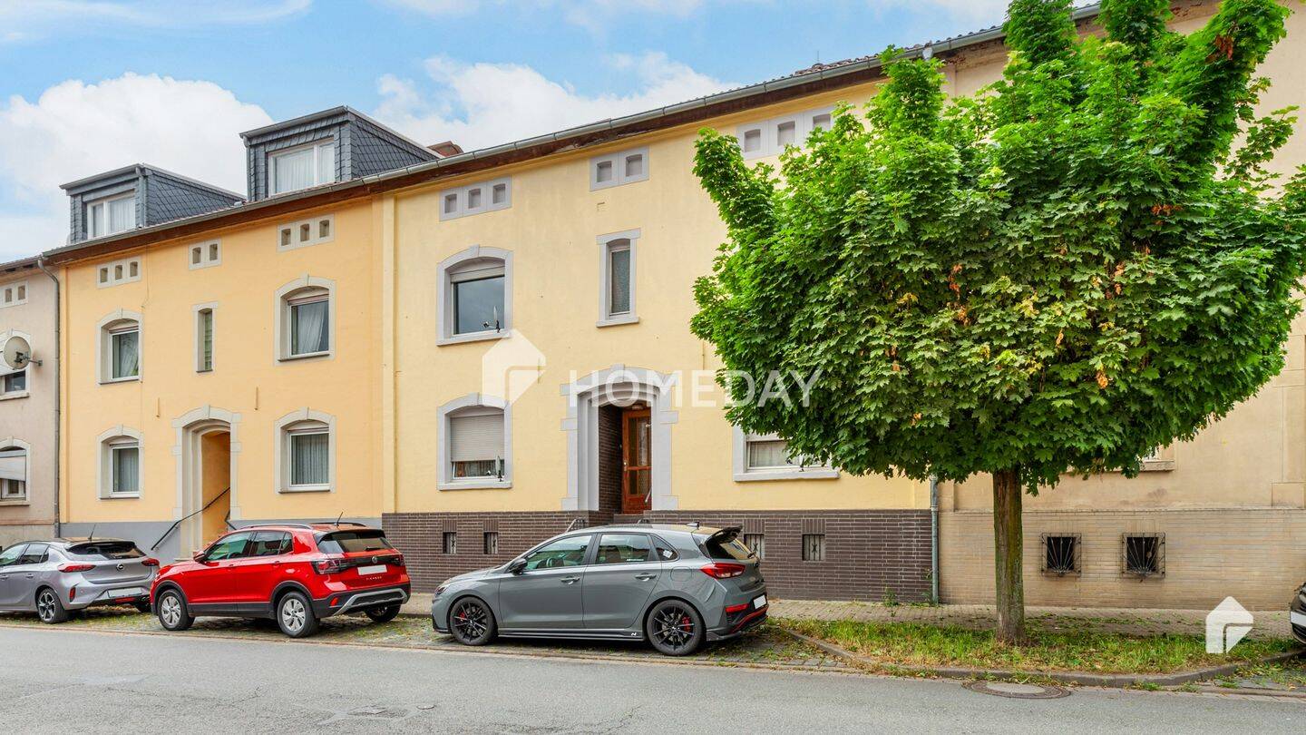 Charmantes Mehrfamilienhaus mit Terrasse und Garage, 38364 Schöningen
