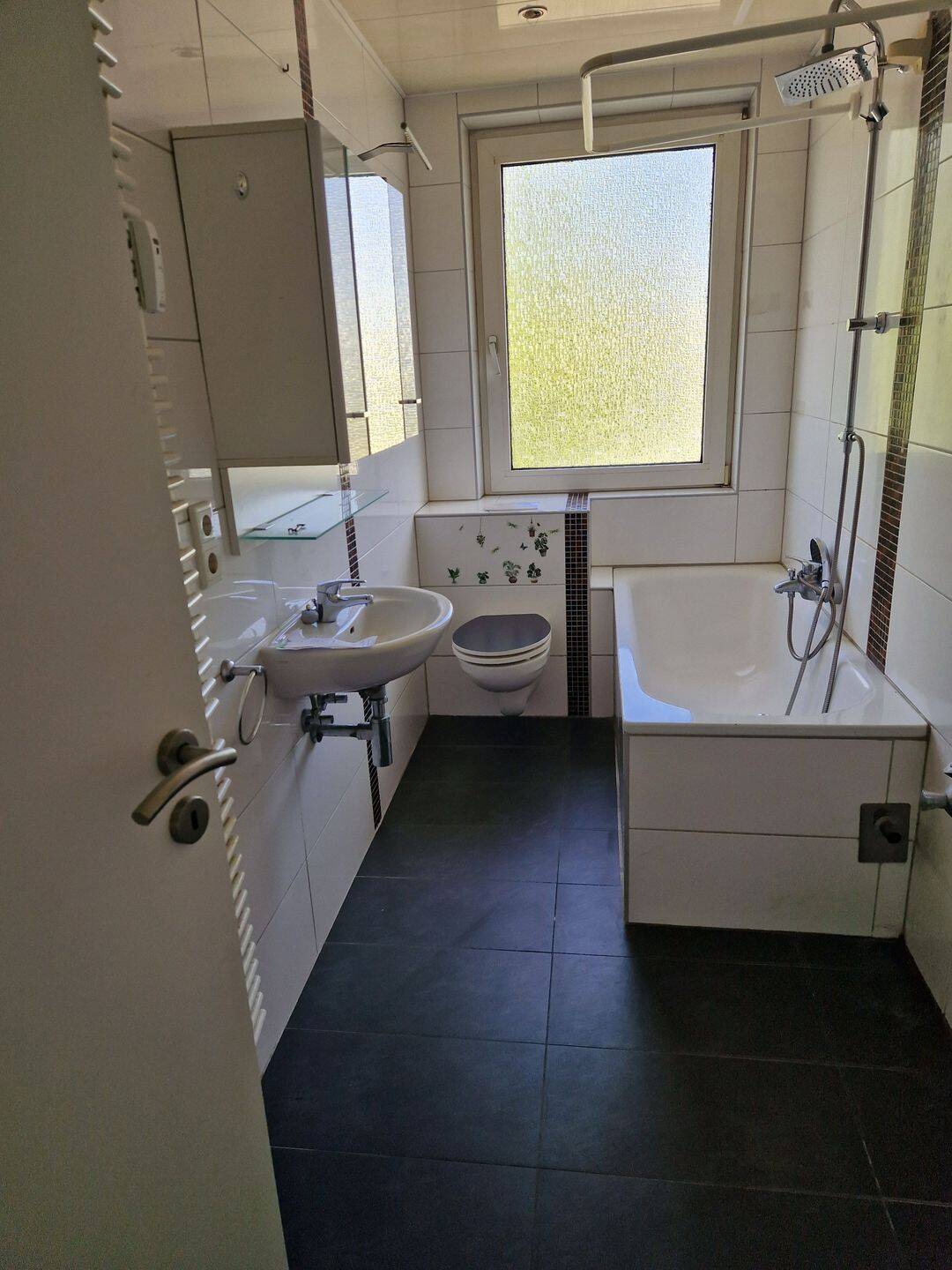 4 Zimmer Wohnung in zentraler Lage, 26384 Wilhelmshaven (Heppens Heppenser Groden Innenhafen Innenstadt Neuende)