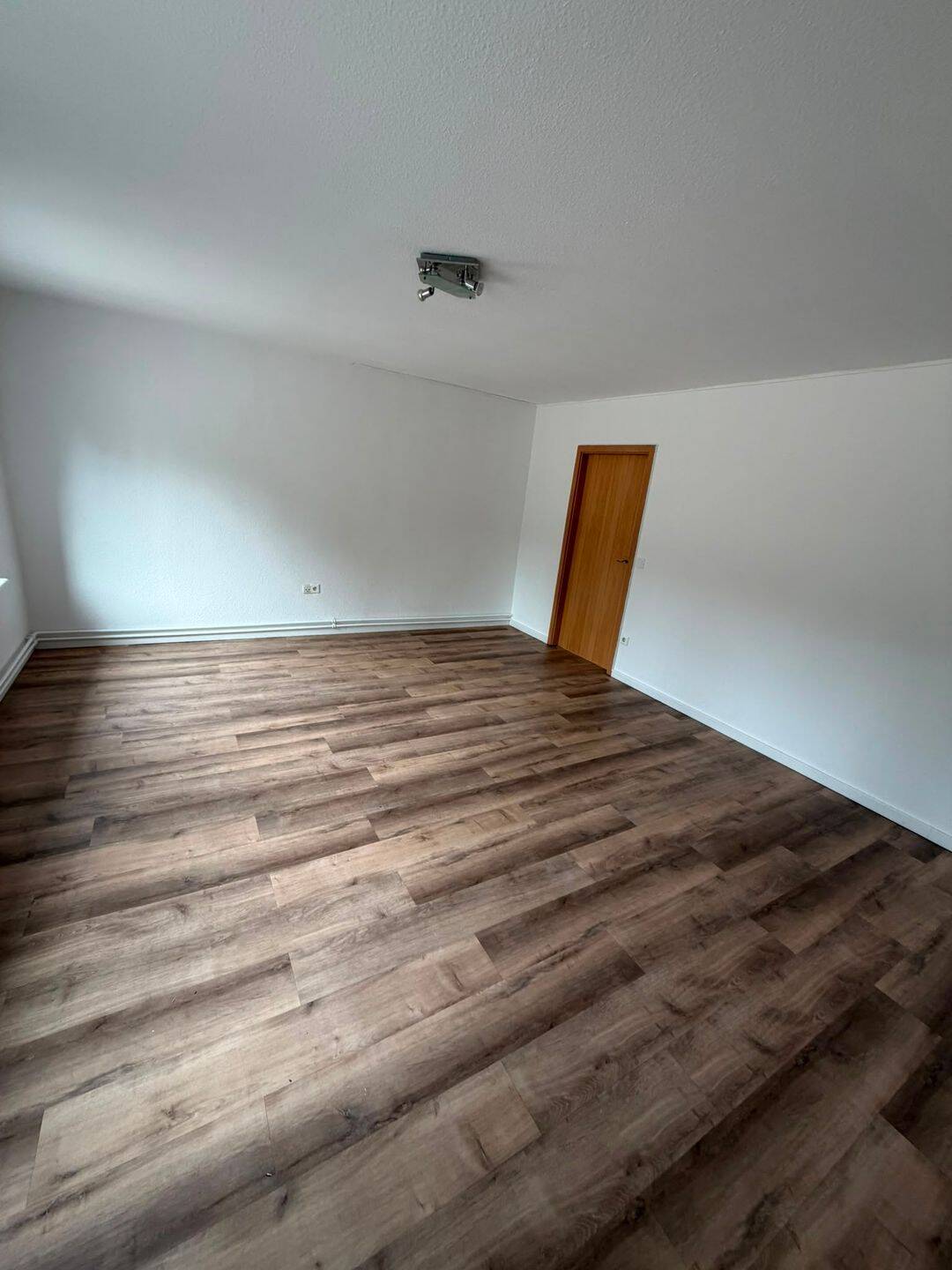 Moderne 3-Zimmer-Wohnung mit Terrasse, Stellplatz und guter Anbindung in Wandlitz, 16348 Wandlitz