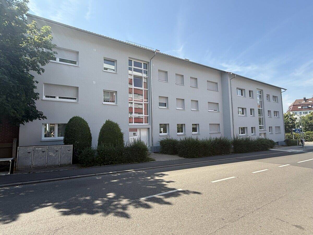 PRAKTISCHES WOHNEN IN EINER 2-ZIMMER-WOHNUNG IN BESTER LAGE VON STUTTGART-BAD CANNSTATT, 70374 Stuttgart (Bad Cannstatt Sommerrain)