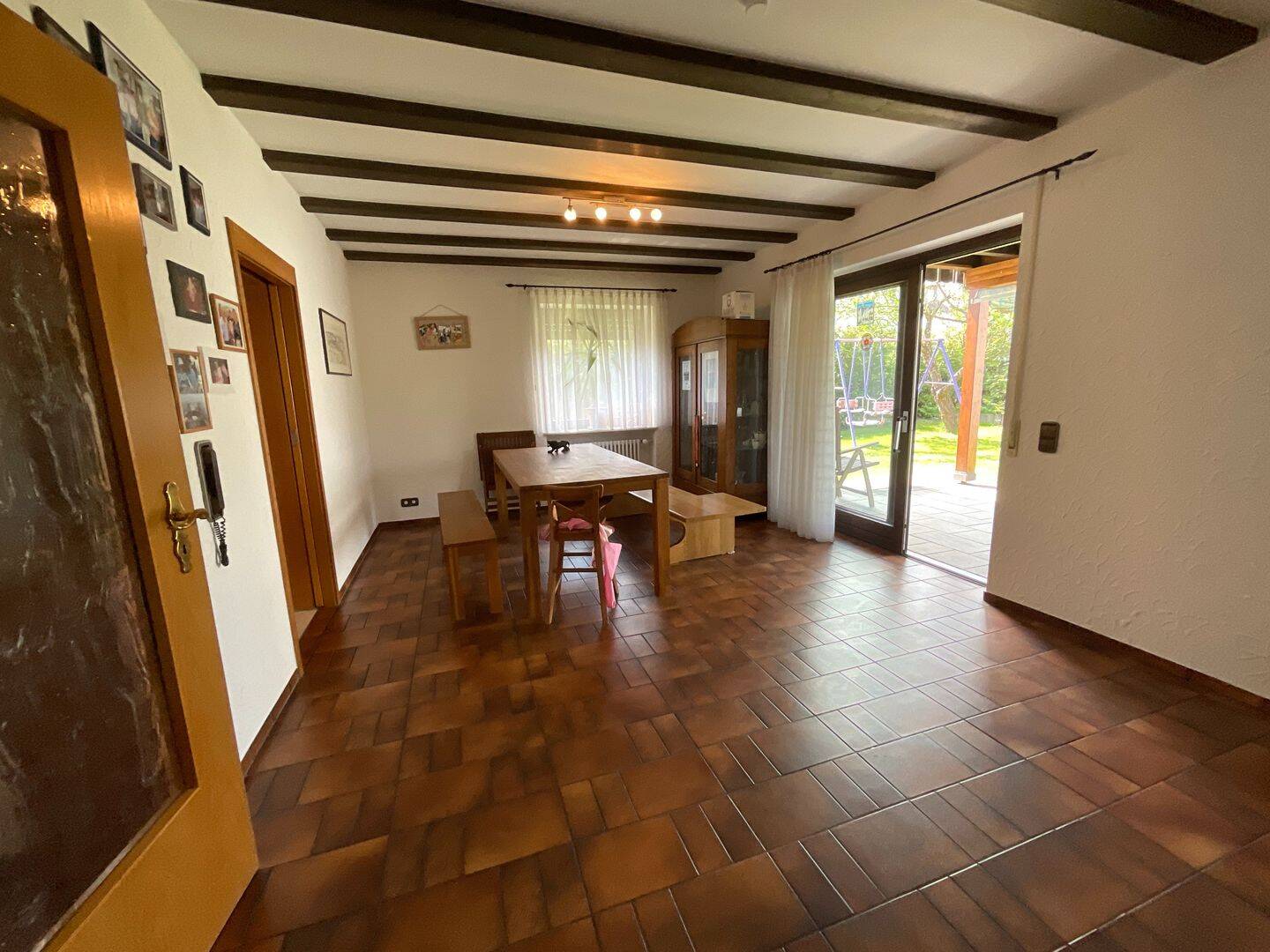 Viel Platz für die Familie, massives EFH mit ELW und DGG in Mittelbiberach, sofort frei!, 88441 Mittelbiberach