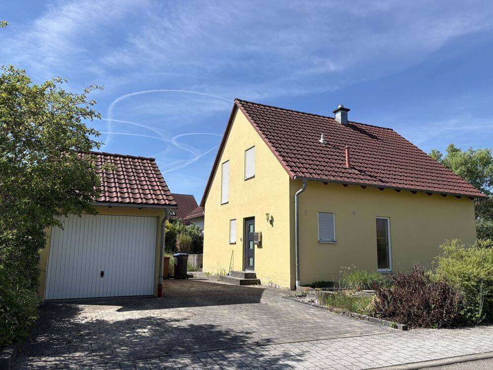 Renovierungsbedürftiges Einfamilienhaus mit Garage in angenehmer Wohnlage, 74564 Crailsheim