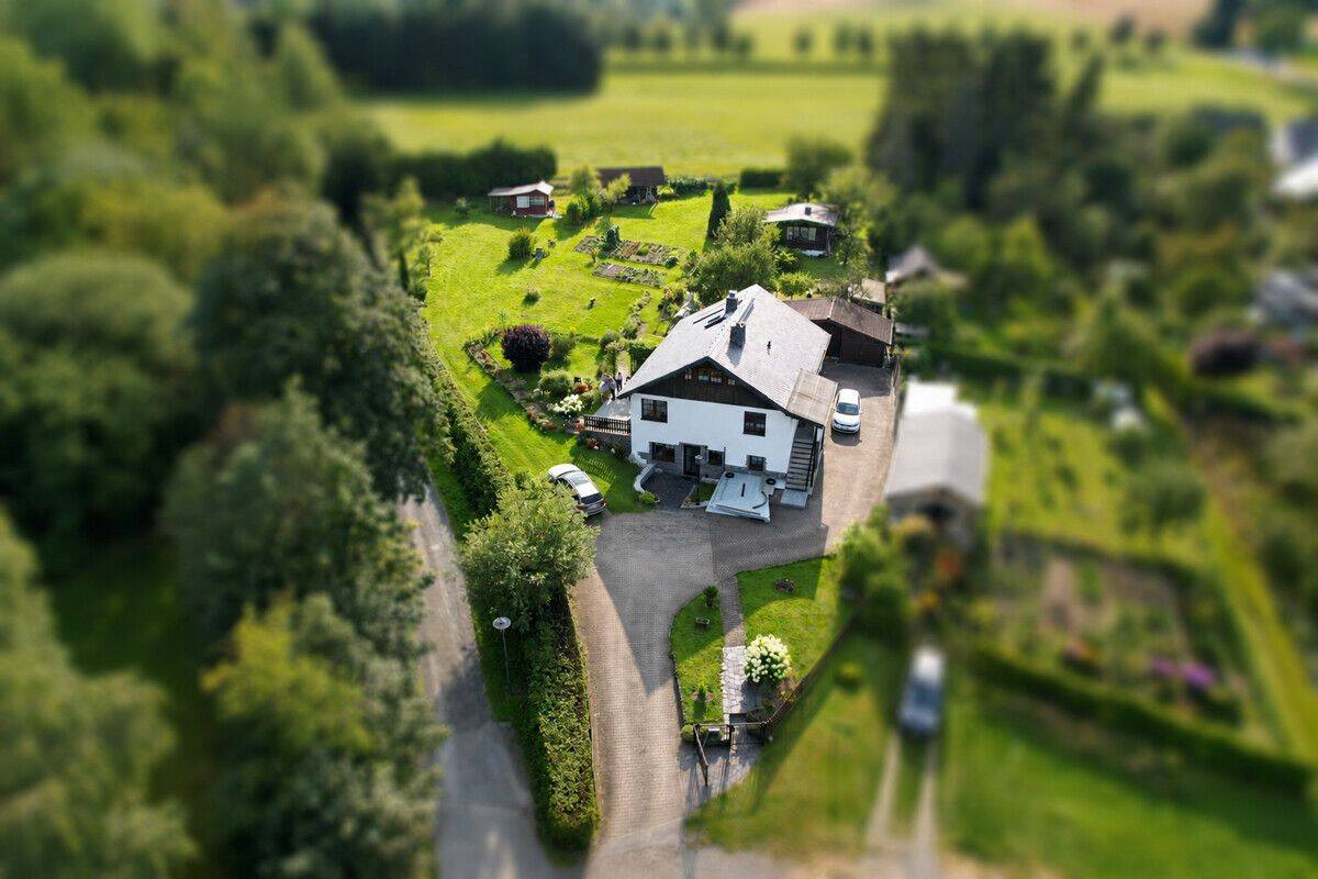 Traumhaftes Wohnen mit Weitblick – Einfamilienhaus mit Einliegerwohnung  und Ferienhütte in Bad Lobenstein, 7356 Bad Lobenstein