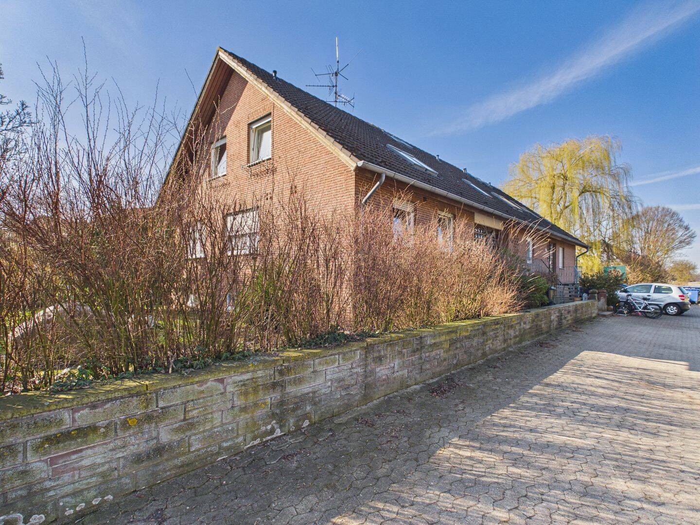 3-Familien-Haus in ruhiger Feldrandlage, 31191 Algermissen