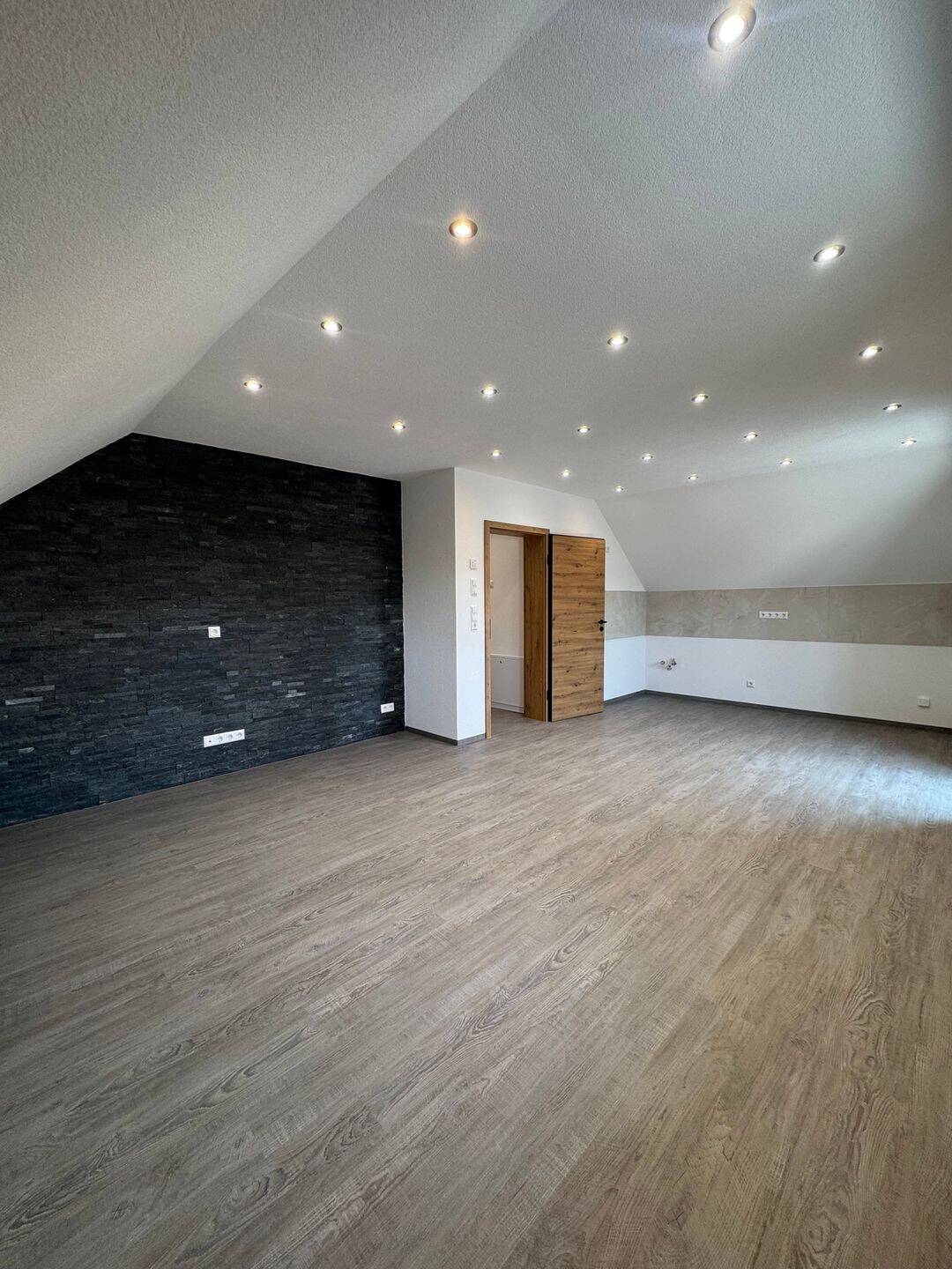 ERSTBEZUG * Großzügig wohnen. Stilvoll leben. Zuhause ankommen, 88045 Friedrichshafen