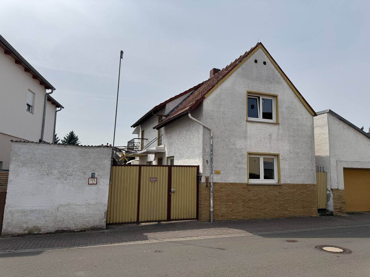 Einfamilienhaus mit Hof, 67599 Gundheim